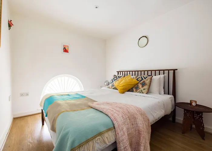 Wild Roses Serviced Apartments - City Airport